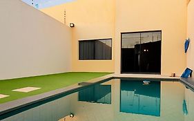 Casa Ampla com Piscina e Área de Churrasco 400A
